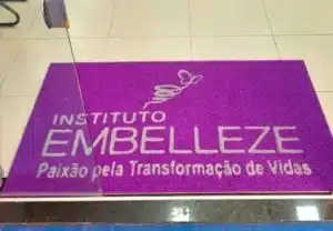 Tapetes personalizados para salões de beleza e barbearias - Real tapetes