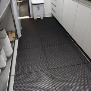 Pisos para áreas úmidas colmeia - Real Tapetes RJ