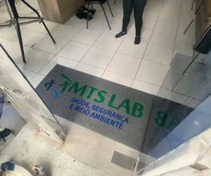 Tapetes personalizados para Clínicas e hospitais - Real tapetes